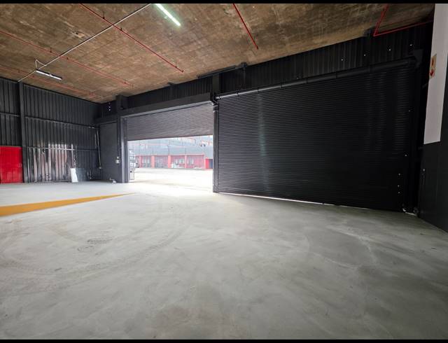1,199M² WAREHOUSE TO LET IN CITY DEEP